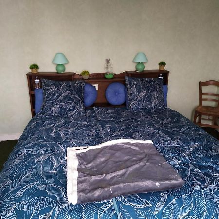 Chambre D Hote De La Paix Ла-Рошфуко Екстер'єр фото