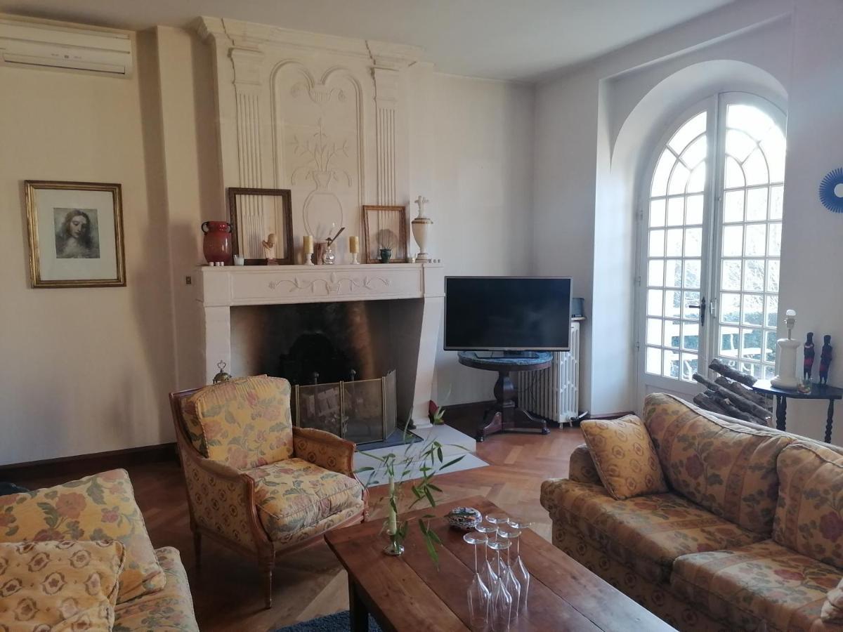 Chambre D Hote De La Paix Ла-Рошфуко Екстер'єр фото