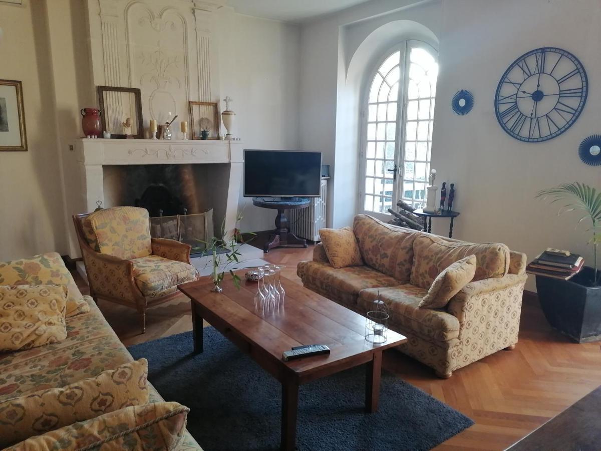 Chambre D Hote De La Paix Ла-Рошфуко Екстер'єр фото